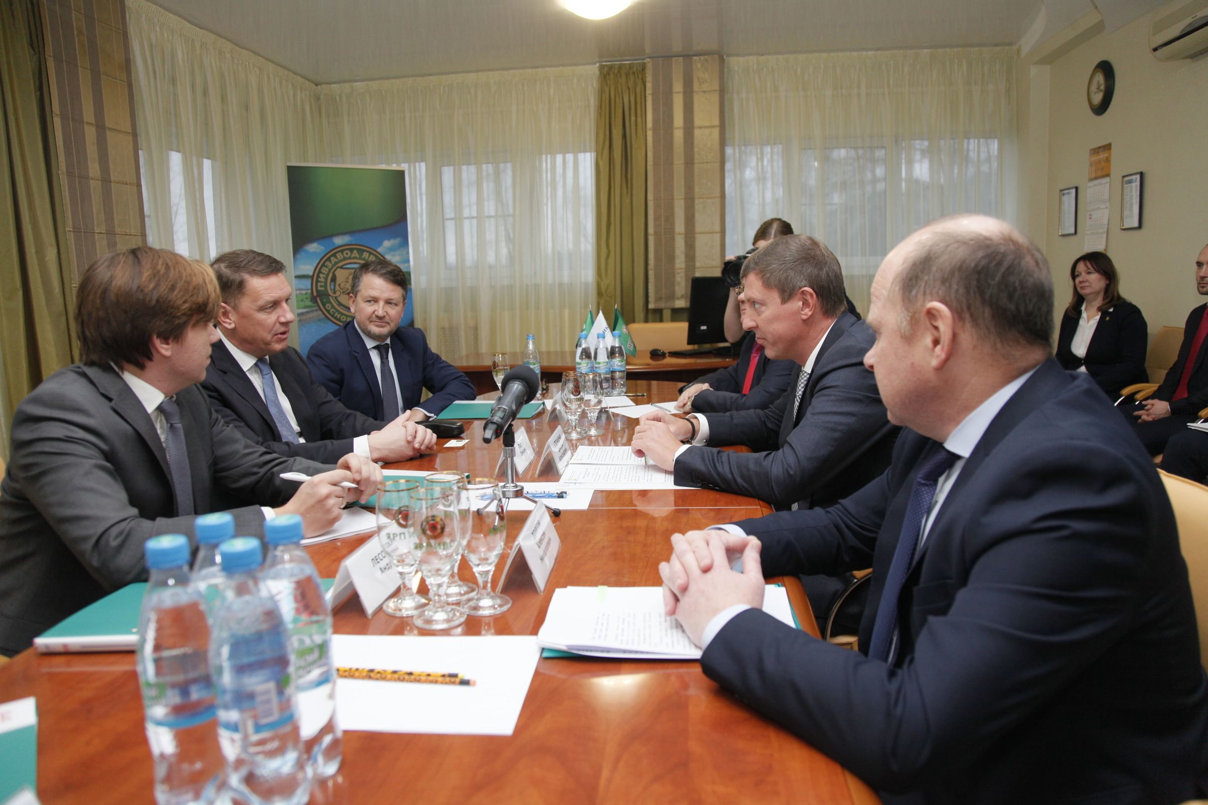 Дмитрий Степаненко посетил «Пивзавод «Ярпиво» и поздравил сотрудников с 45-летием предприятия