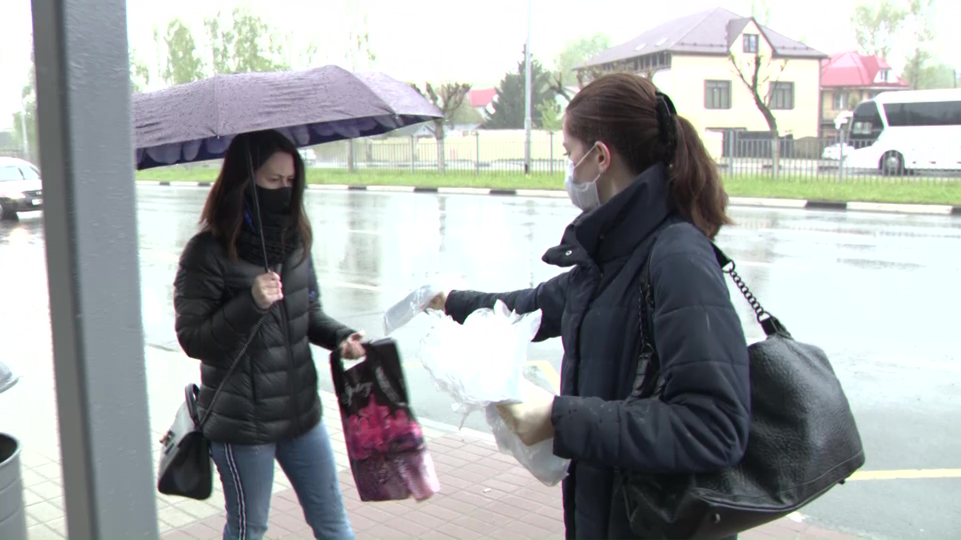 Ярославцы рассказали, что думают о масочном режиме и соблюдают ли его