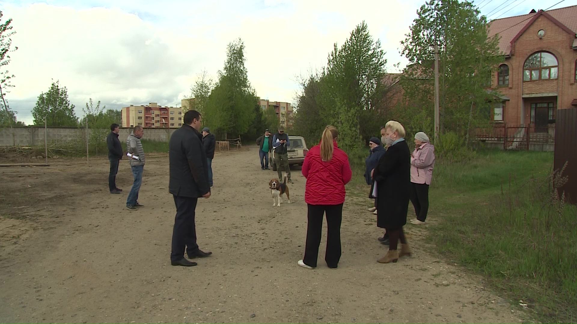 Власти Ярославля рассказали о стройке в лесу в Заволжском районе
