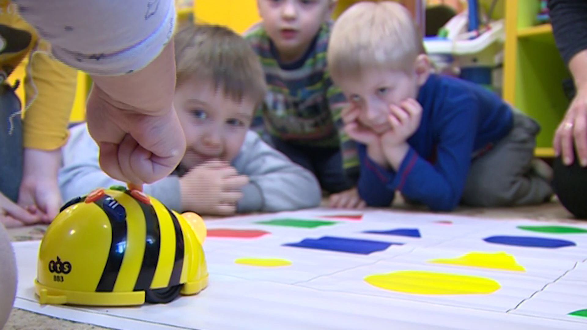 Робомышь и робопчела спешат на помощь: четыре детских сада региона получили новое оборудования