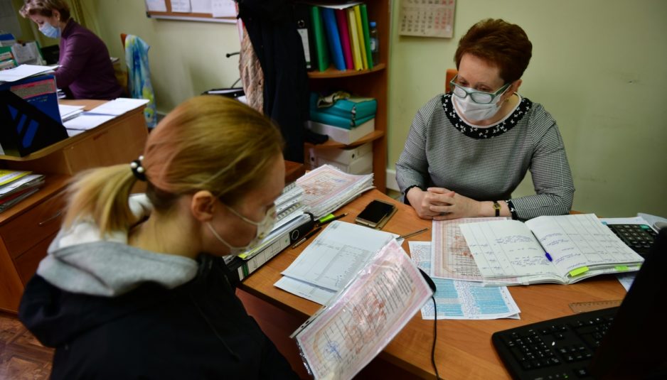 Молодые семьи Ярославля получили жилищные сертификаты