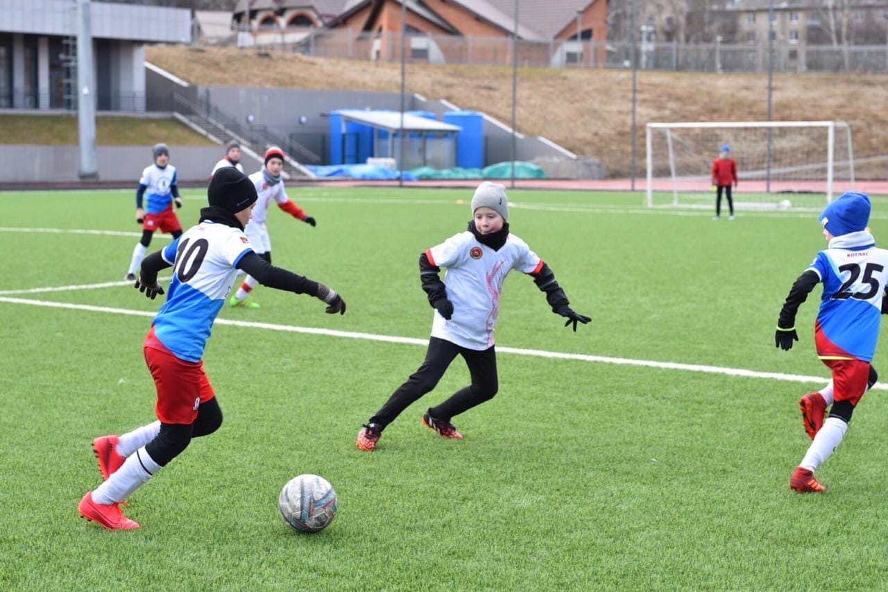 Ярославской спортшколе №13 присвоили статус детского футбольного центра