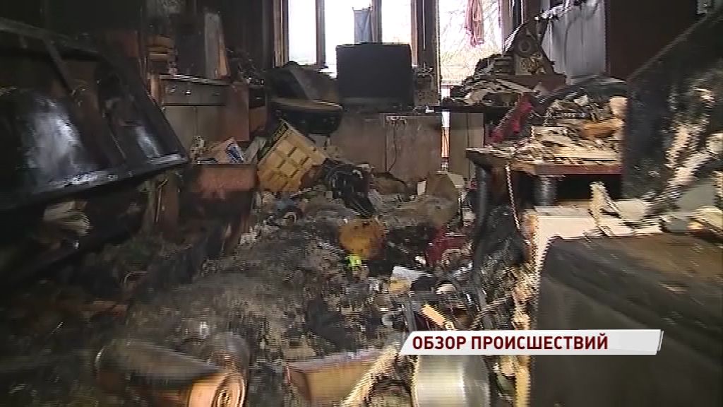 Пенсионер попал в больницу после пожара в квартире