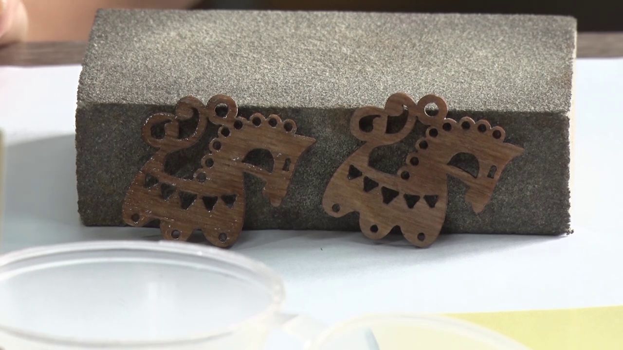 Утреннее шоу «Овсянка» от 20.10.20: узнаем больше о творчестве Бориса Кустодиева и научимся делать серьги