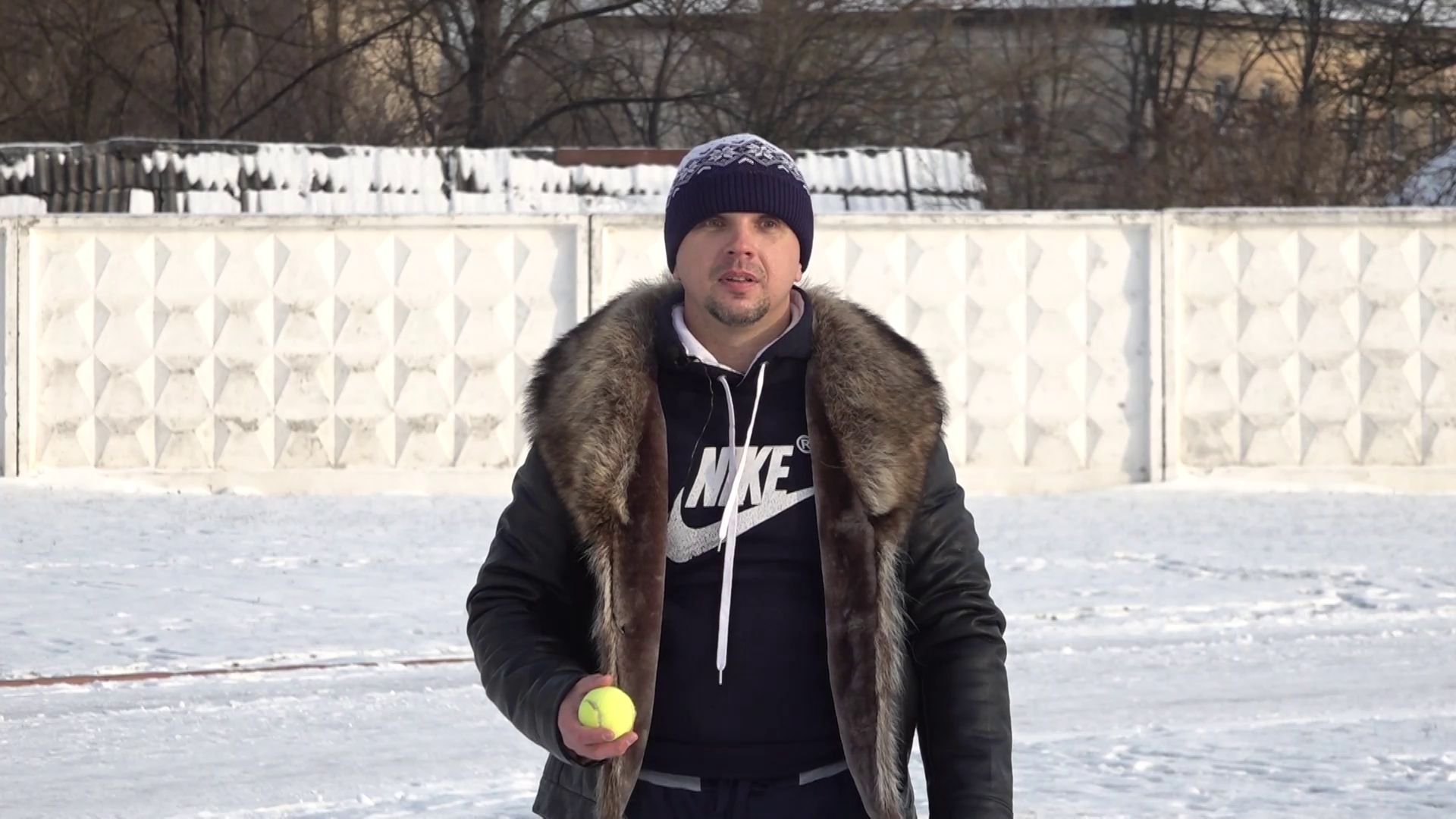 Житель Углича, потерявший зрение, получил золотой значок ГТО