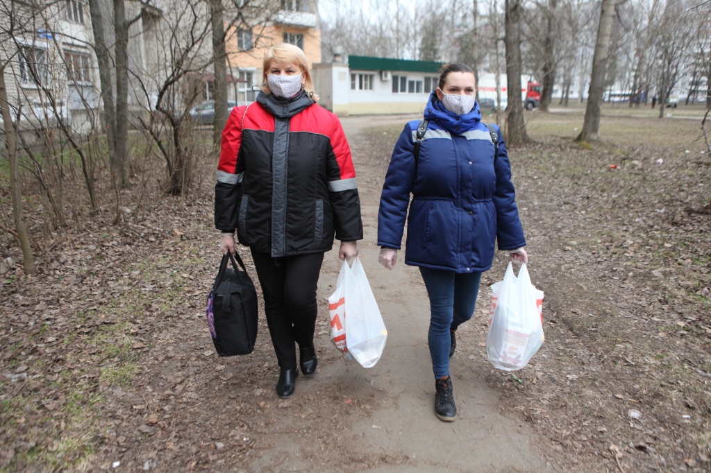 Губернатор Дмитрий Миронов договорился с руководством крупной сети супермаркетов об оказании помощи социально незащищенным жителям региона