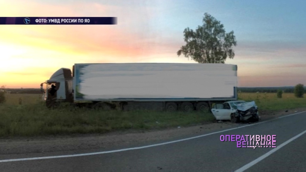 В Ярославском районе легковушка переехала лежащего мужчину