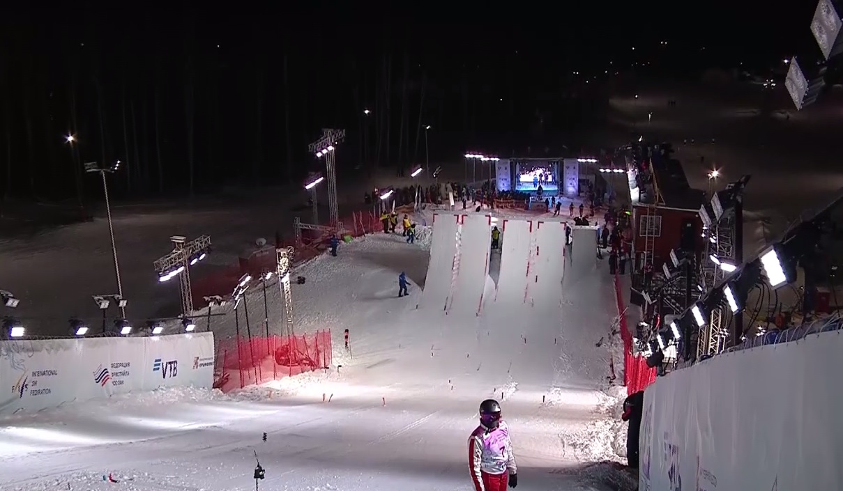 Ярославцы в числе лучших: итоги первого дня Кубка мира по фристайлу