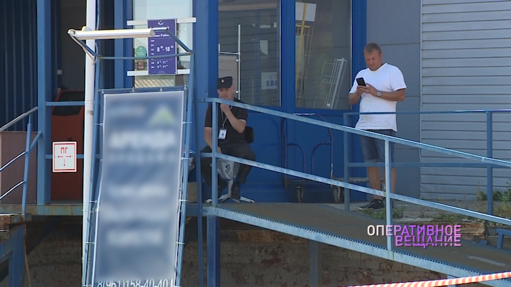 Долг в 50 миллионов: в магазин стройматериалов на Всполье нагрянули приставы