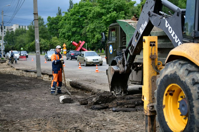 Стало известно, когда сдадут после ремонта улицу Угличскую