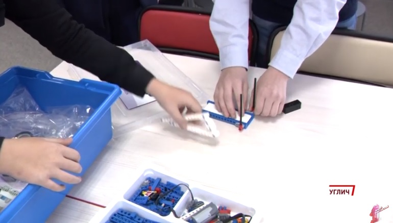 3D-принтеры, квадрокоптеры и прочая современная техника поступила в образовательные центры Ярославской области