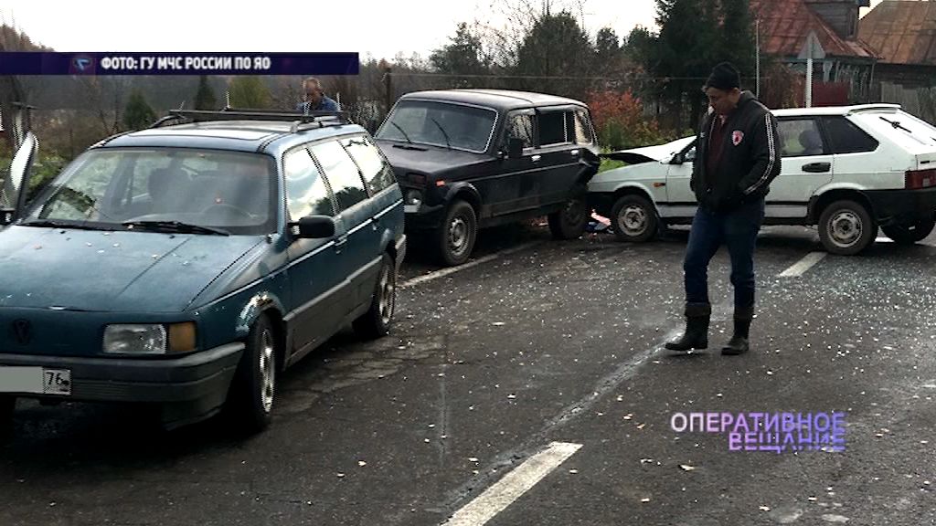 Сразу три автомобиля не разъехались в Рыбинском районе