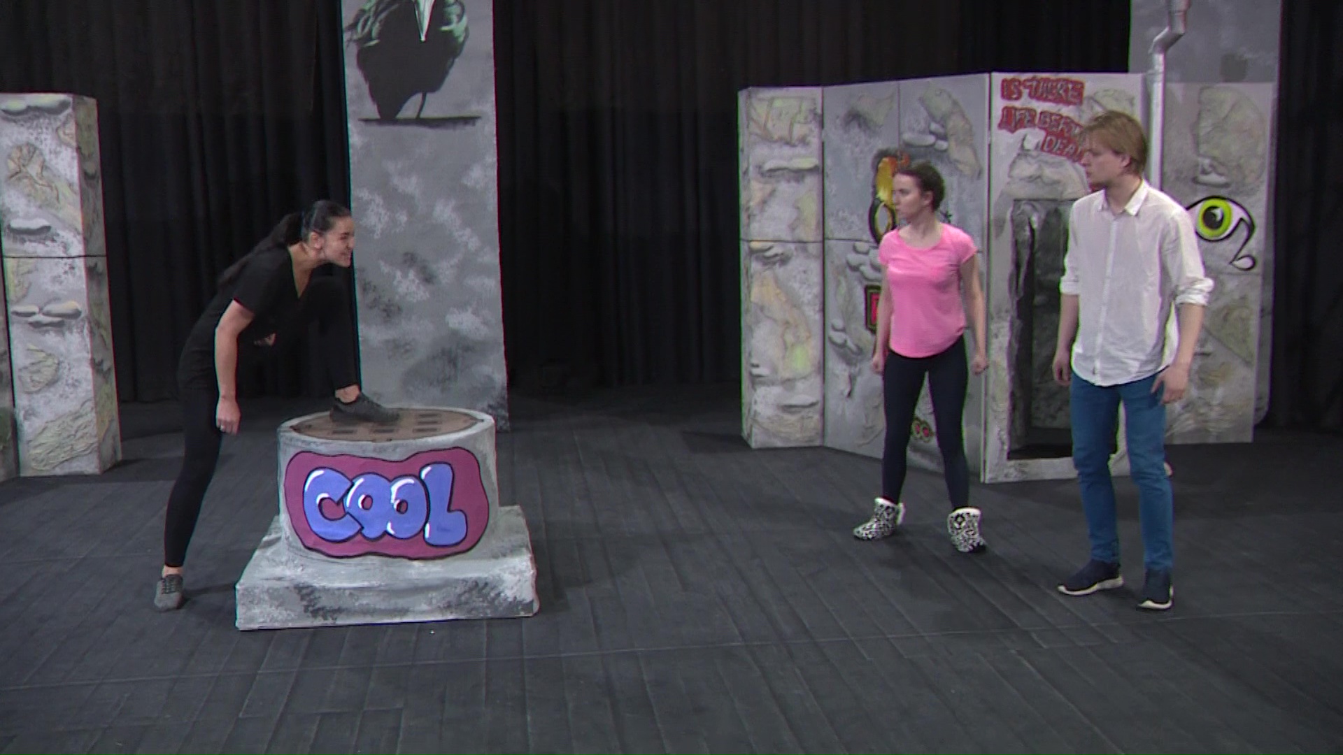 Ярославцы испытали на себе сложности профессии актера в День театра