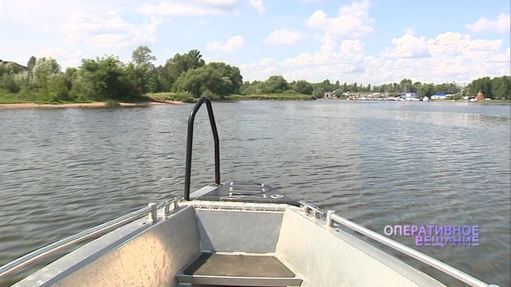 Пьяный ярославец спрыгнул с теплохода: вытаскивать пришлось спасателям