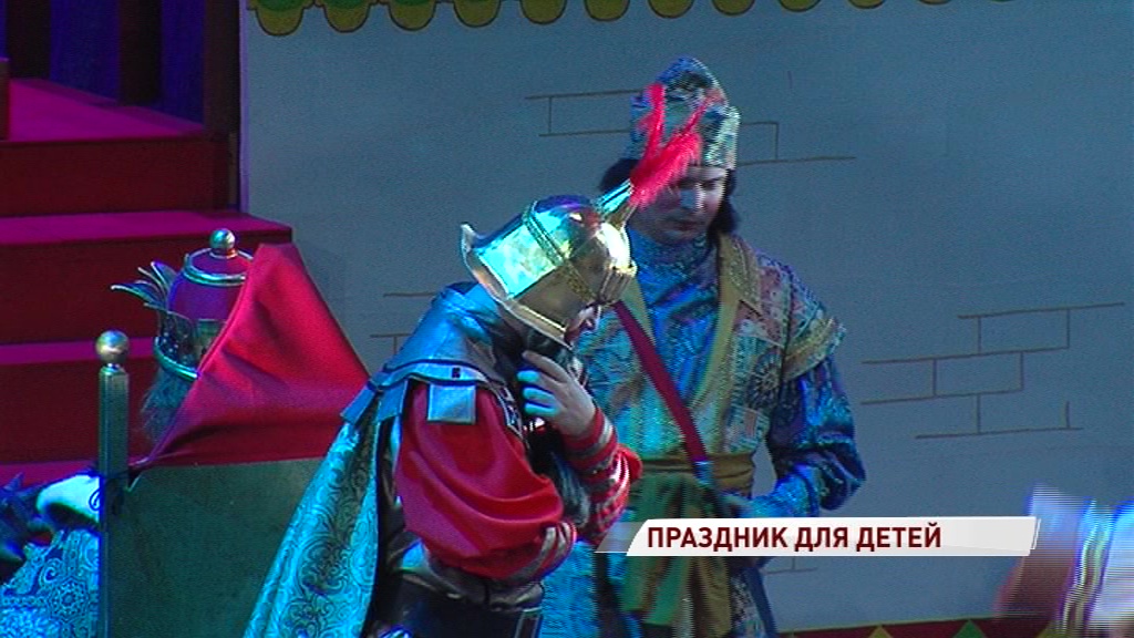 В ТЮЗе для детей из детских домов и малоимущих семей провели большой праздник