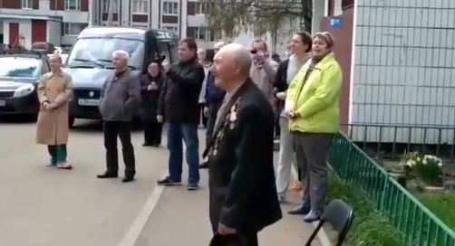 «Фронтовые бригады» в День Победы поздравляют ветеранов по всей области