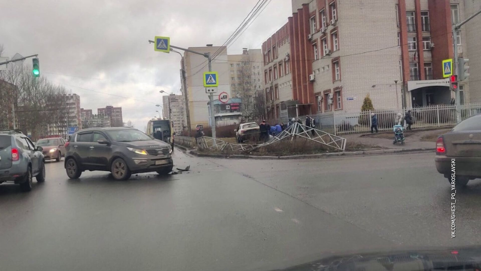 В Дзержинском районе в серьезном ДТП пострадал ребенок