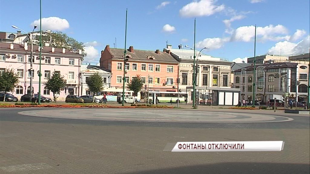 Фонтан у ТЮЗа закрыли на ремонт