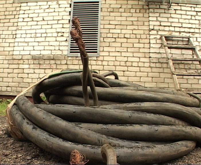 Унесли кабель со стройки