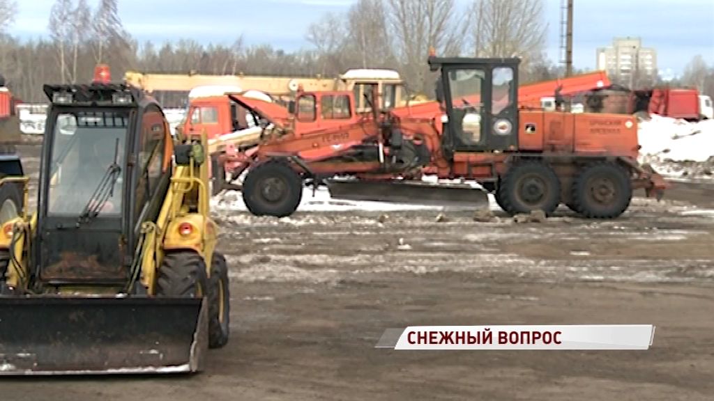 Сорок дворников и семь ржавых тракторов: САХ оказался на грани банкротства