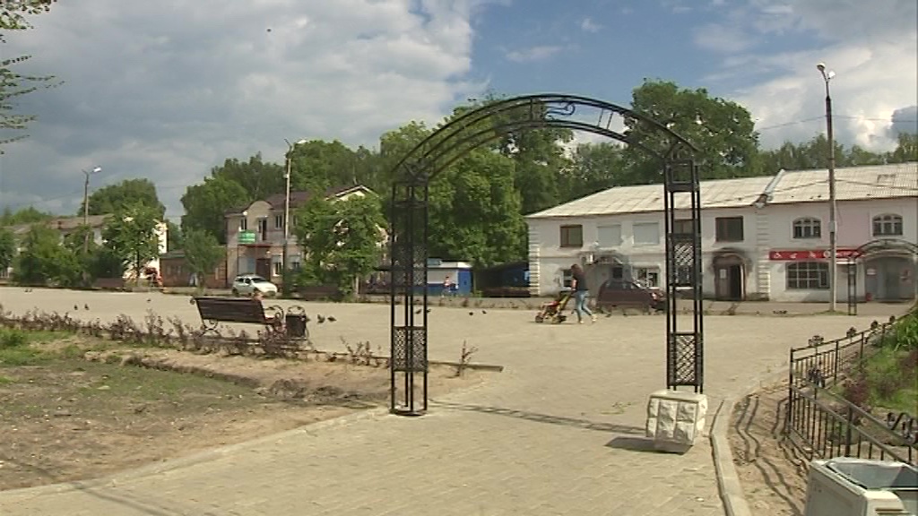 В Тутаеве проверили ход благоустройства по программе «Решаем вместе»