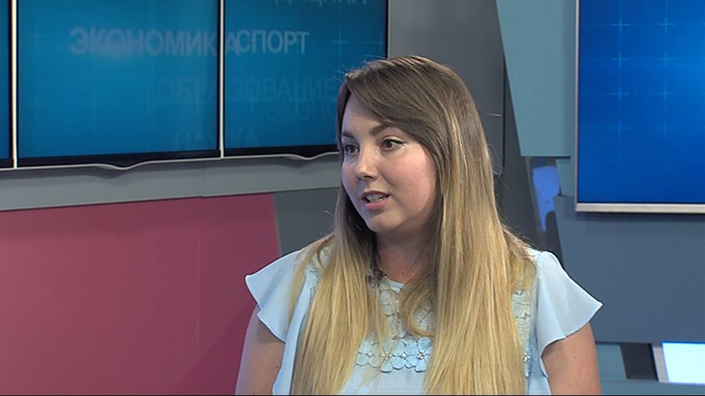 Анастасия Остапенко : Фестиваль «В кругу семьи» - чем он отличается от других кинофестивалей? Какие звезды пройдут по красной дорожке? И почему флешмоб решили назвать «Быть»?