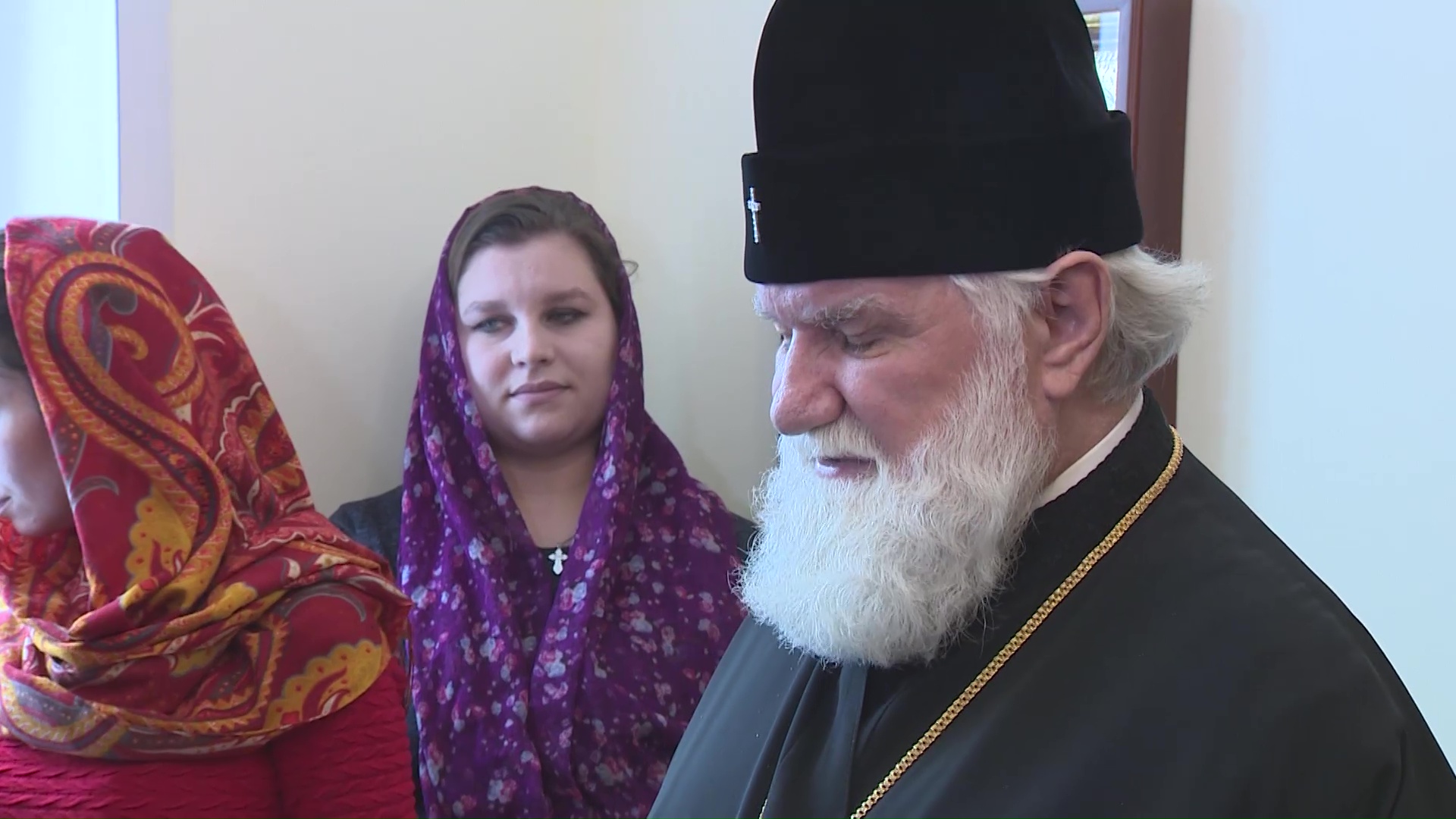 Митрополит Ярославский и Ростовский Вадим посетил областной перинатальный центр