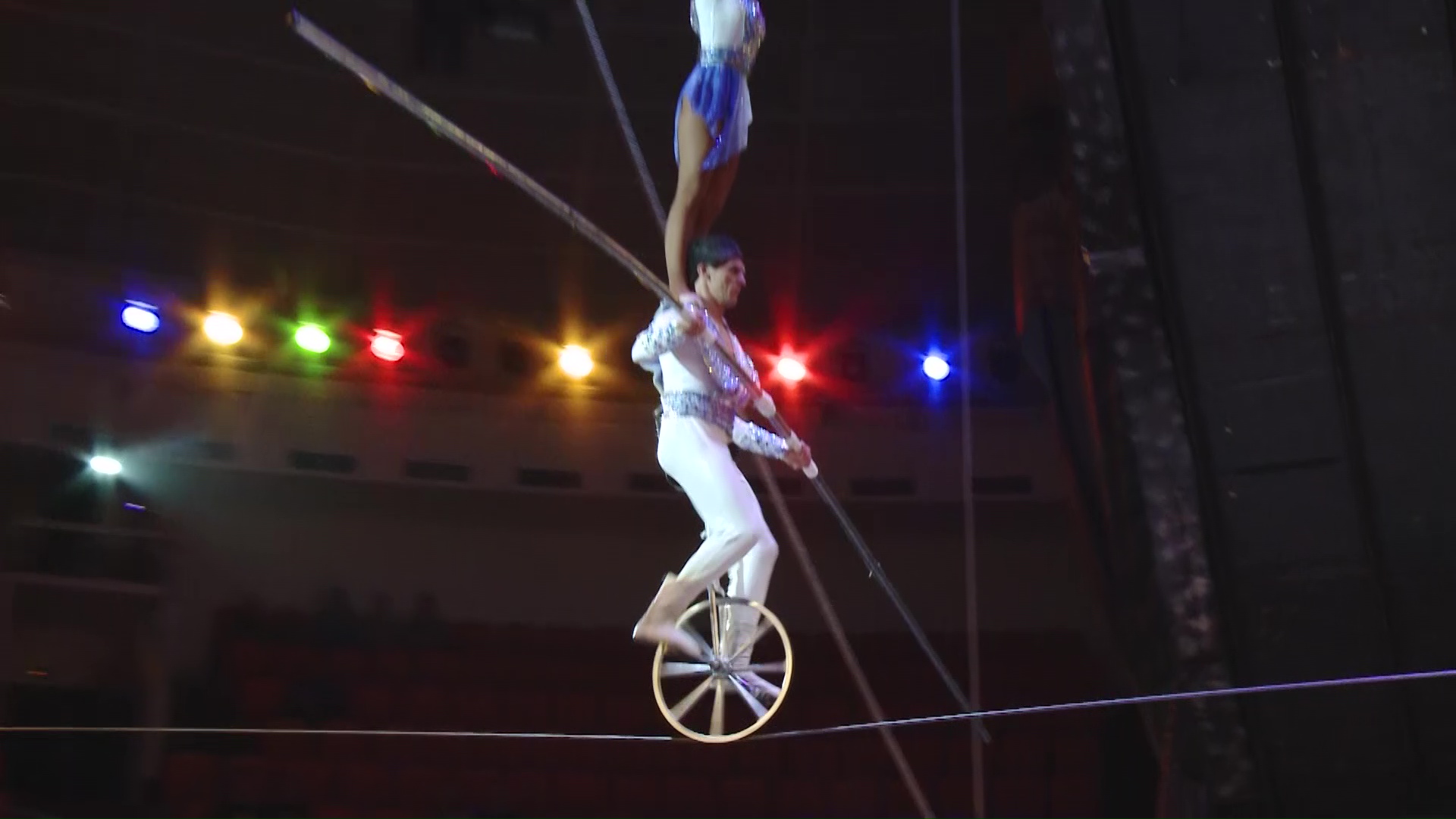 Ярославцев удивляют новой цирковой программой