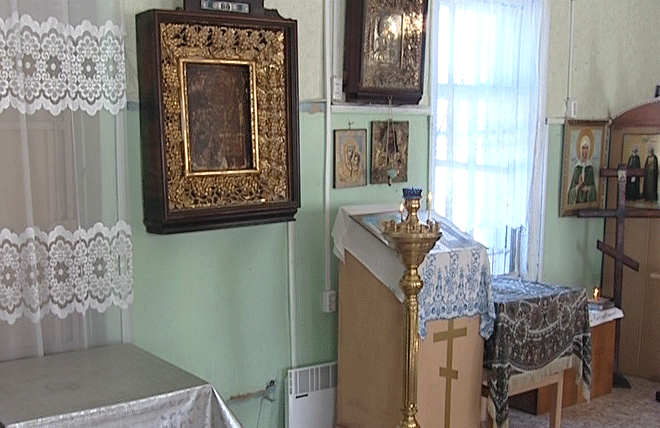 Злоумышленники похитили из храма иконы