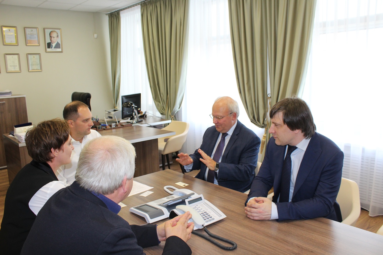 В Ярославской области великих ученых будут воспитывать со школьной скамьи