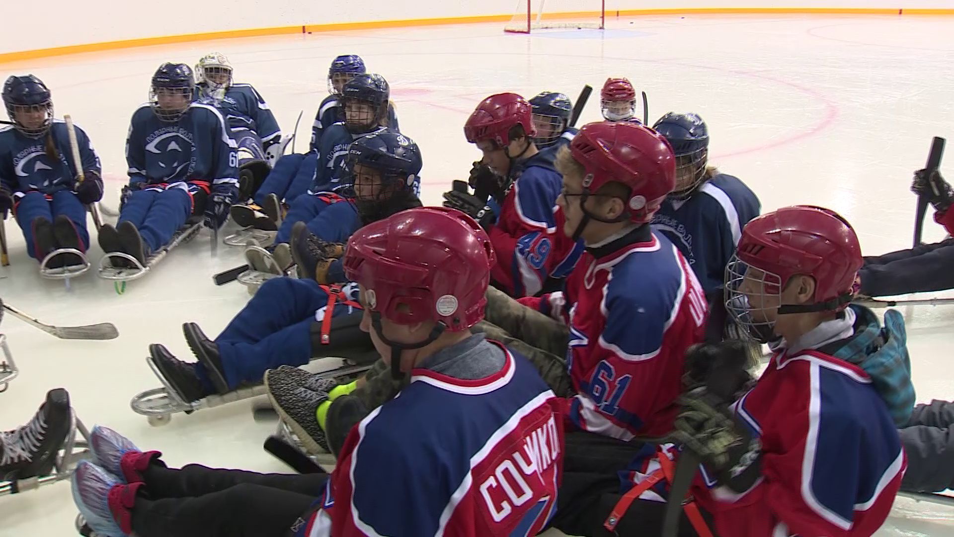 Дмитрий Миронов пригласил специалистов из Москвы по следж–хоккею для детей с особенностями в развитии