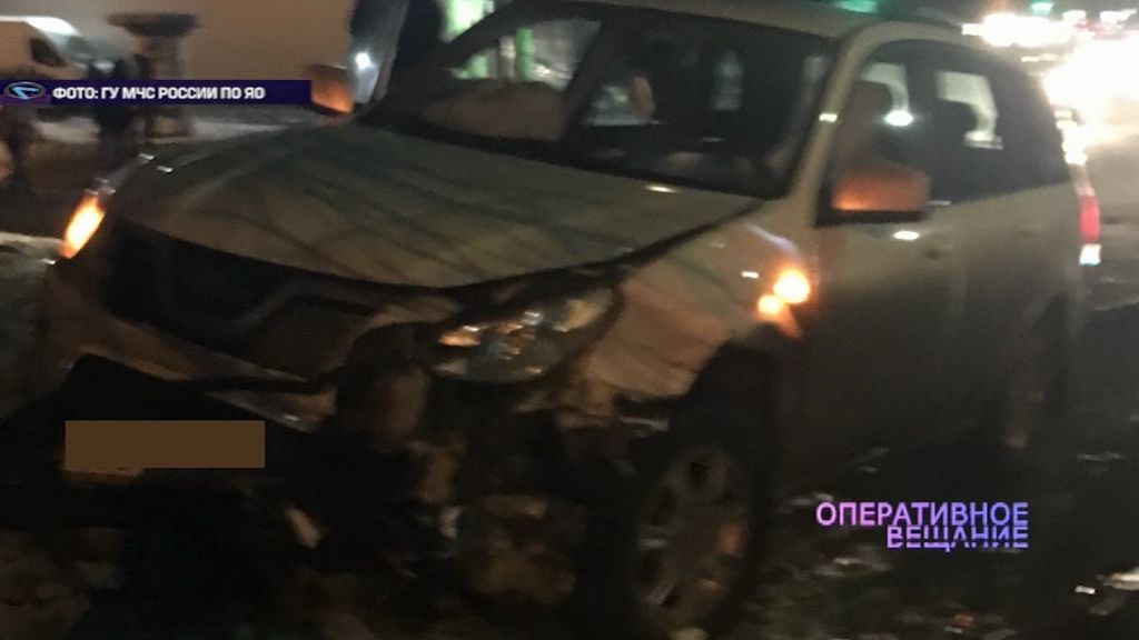 В Ярославле не разъехались две иномарки: автомобили серьезно пострадали