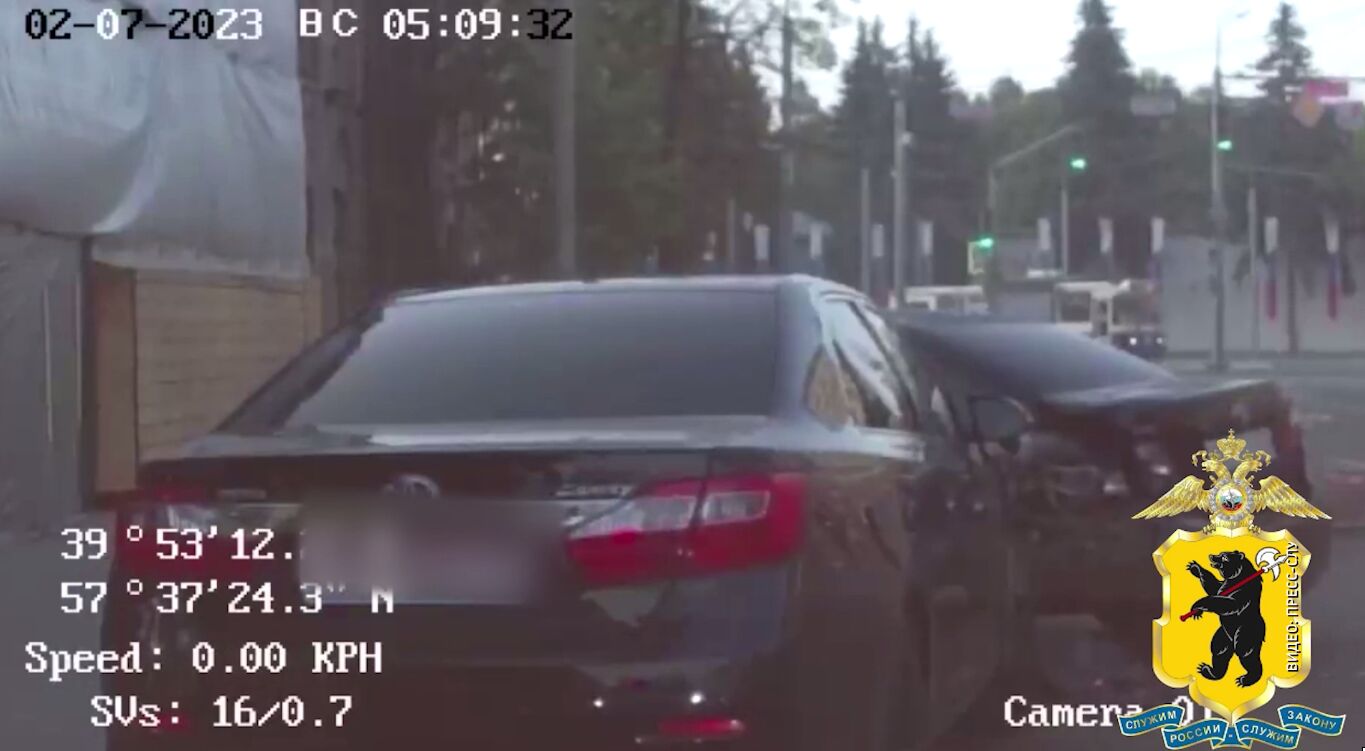 В Ярославле погоня за пьяным водителем закончилась ДТП