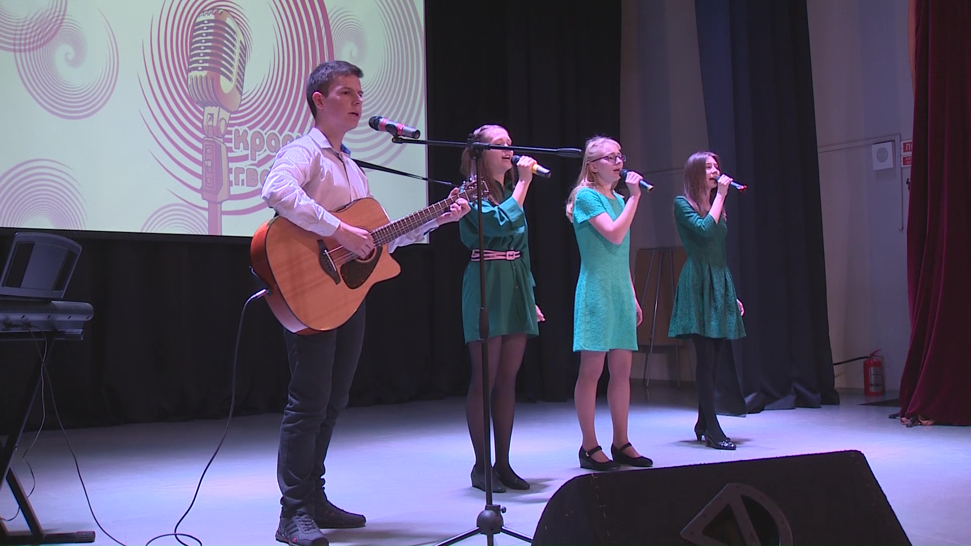 В регионе выбирают лучших чтецов и певцов