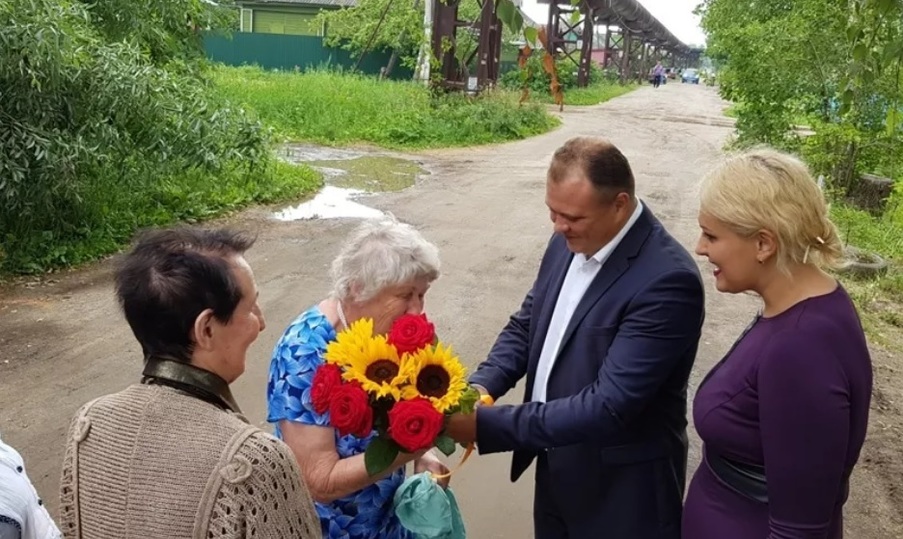Эксперты новой экологической политики поздравили председателя «Зеленой ветви» с юбилеем