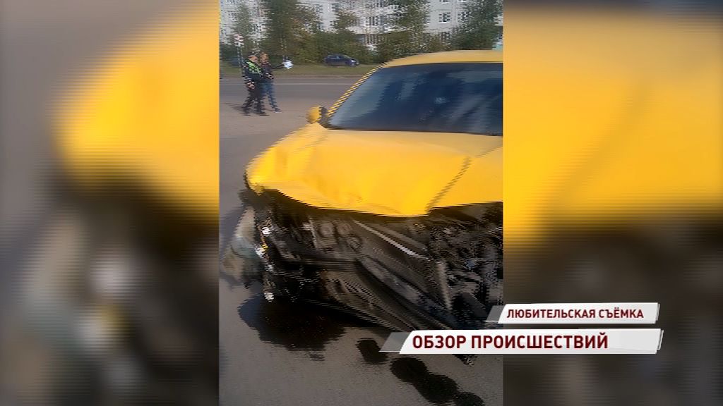 На Ленинградском проспекте не смогли разъехаться внедорожник и легковушка