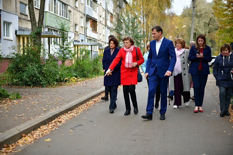 Недочеты, допущенные при ремонте межквартального проезда в Дзержинском районе, устранят по гарантии