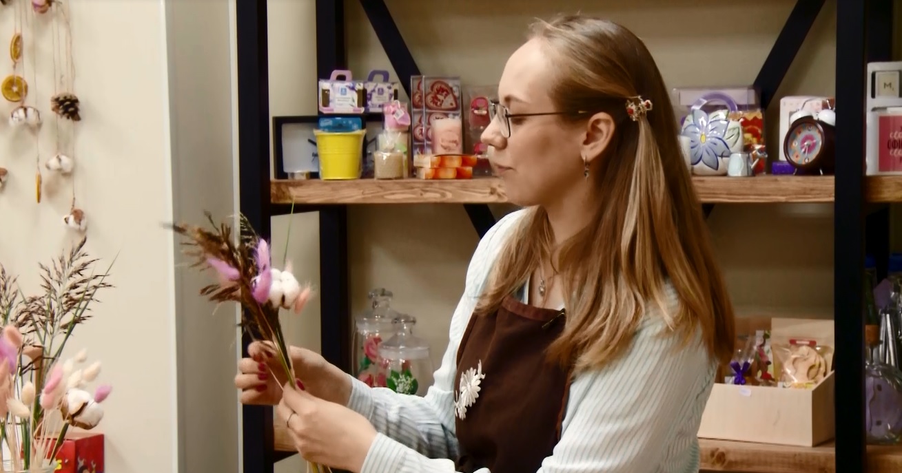 Утреннее шоу «Овсянка» от 05.02.21: читаем антиутопии и создаем букеты из сухоцветов