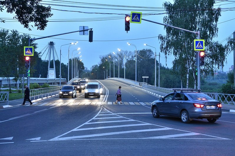 На Комсомольской площади установили новый светофор