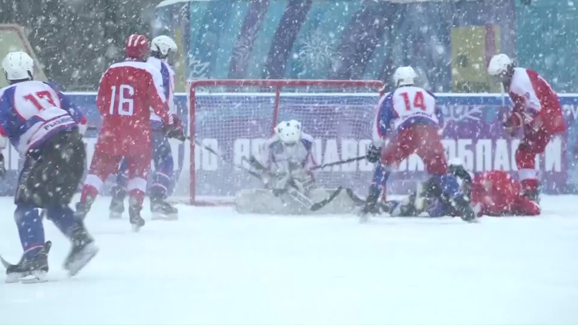 Победители Кубка Губернатора по хоккею сыграют против легенд «Локомотива»