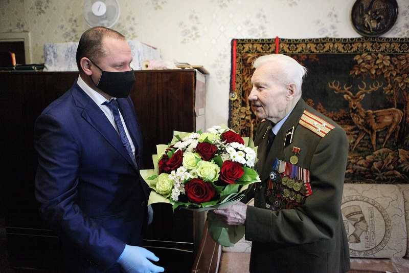 Ветеран Великой Отечественной войны празднует вековой юбилей