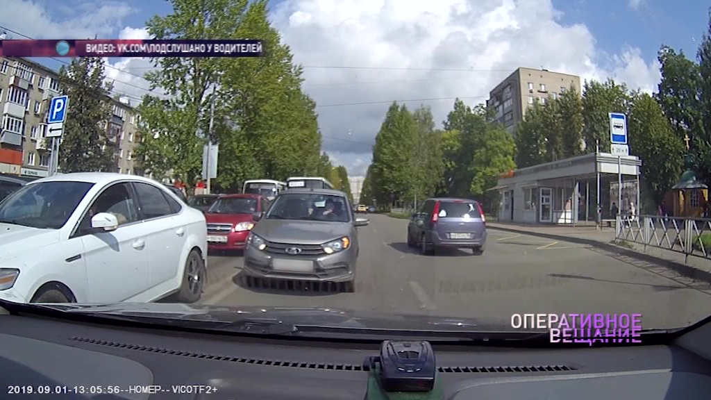 Устал стоять в пробке: в Ярославле водитель попытался объехать затор по встречке