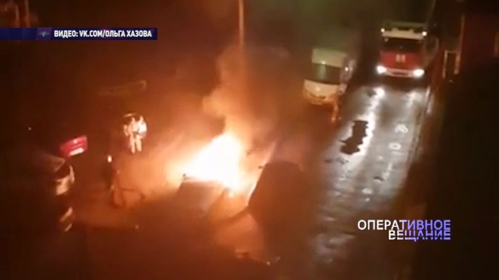 В Рыбинске загорелся автомобиль: в салоне был человек