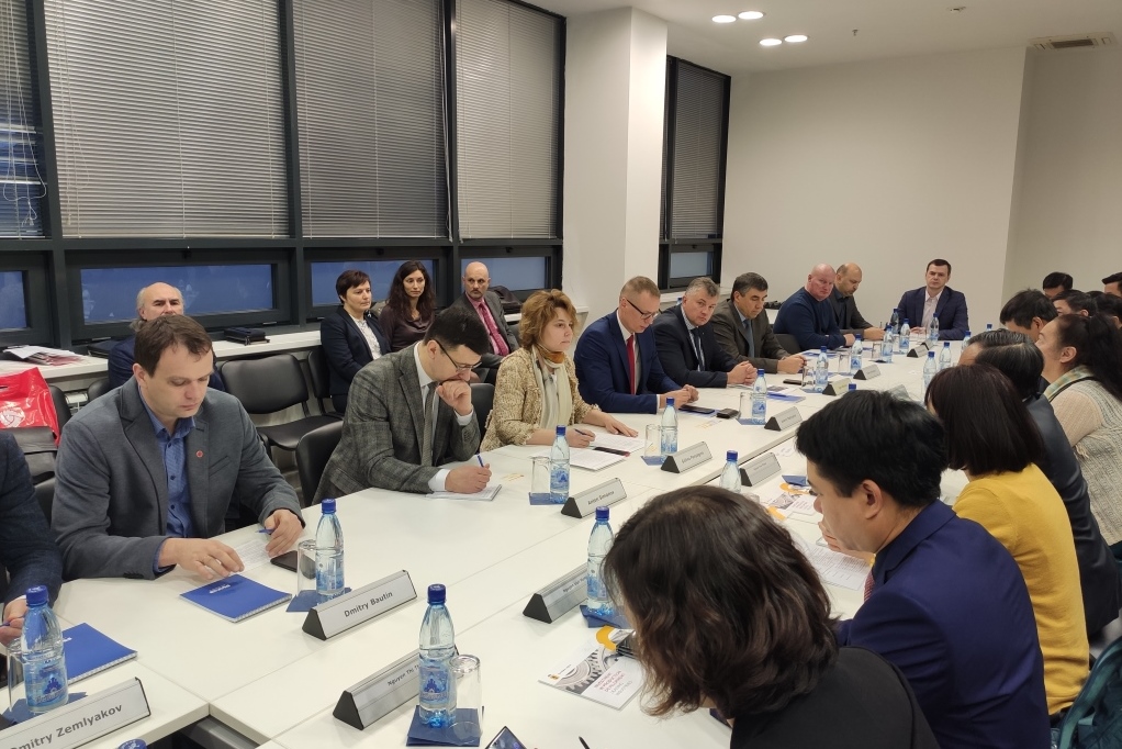 Компании Ярославской области презентовали свои разработки представителям вьетнамской провинции