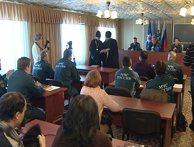 Пожарные спасли церковь