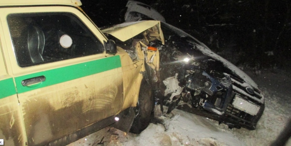 Инкассаторская «Нива» влетела в «Форд» в Ярославском районе