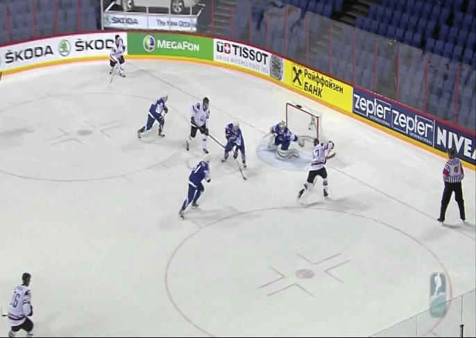 «Локомотив» может подписать контракт с Янисом Спруктсом