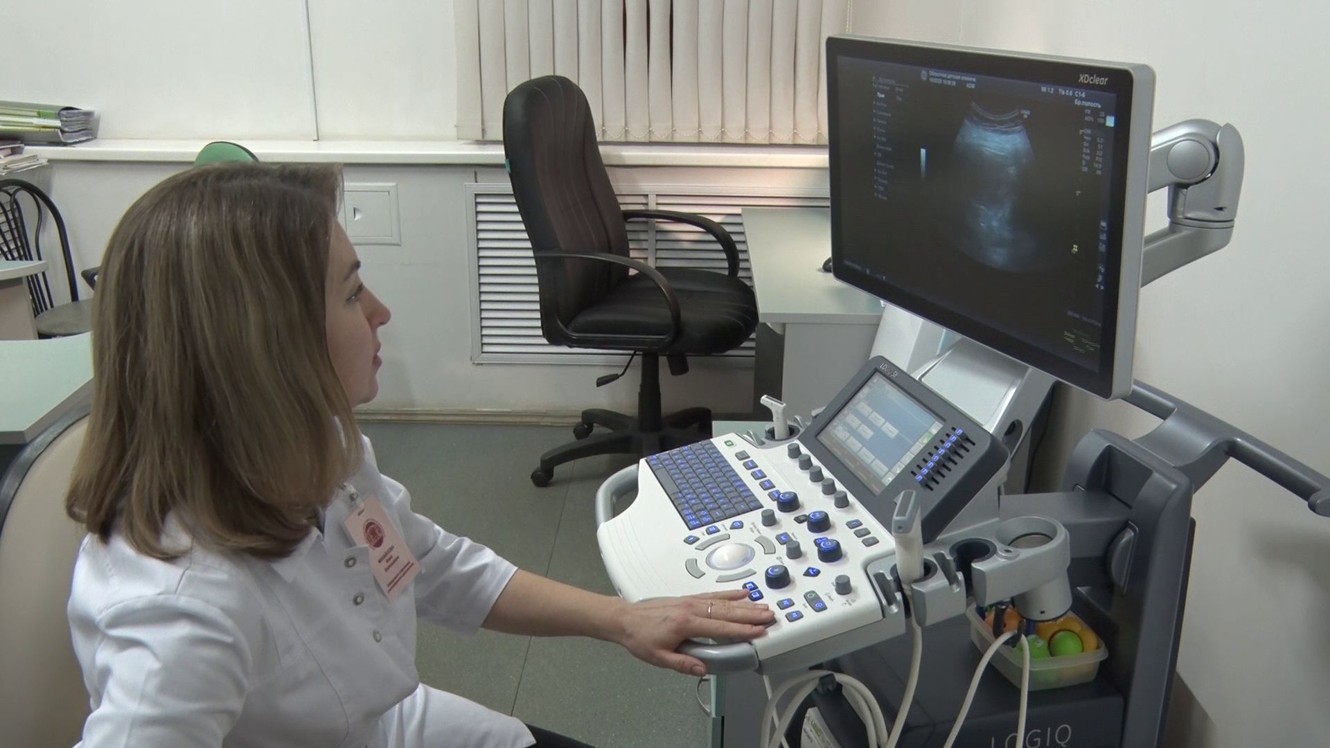 В областной детской больнице появился новый передвижной аппарат для УЗИ