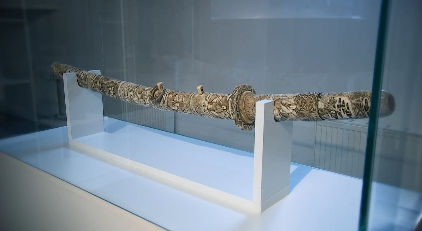 Утреннее шоу «Овсянка» от 17.03.21: знакомимся с победительницей конкурса по чтению вслух и восхищаемся мечом из слоновой кости