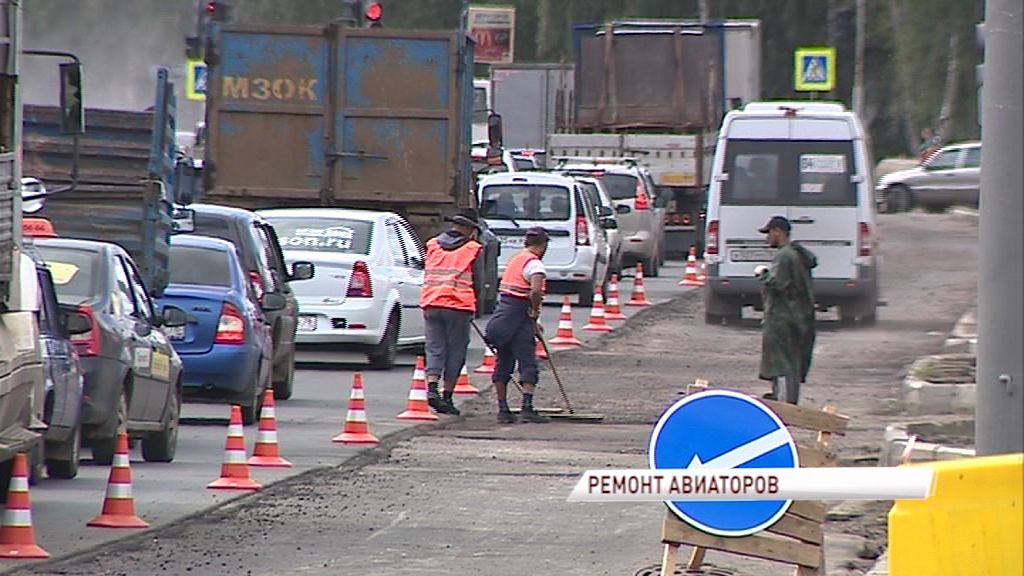 Подрядчик переложит асфальт на Авиаторов за свой счет